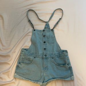 FOREVER 21 OVERALLS SIZE 27
